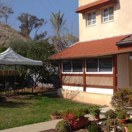 Jordan Valley One Room Apartment Menaẖemya Dış mekan fotoğraf