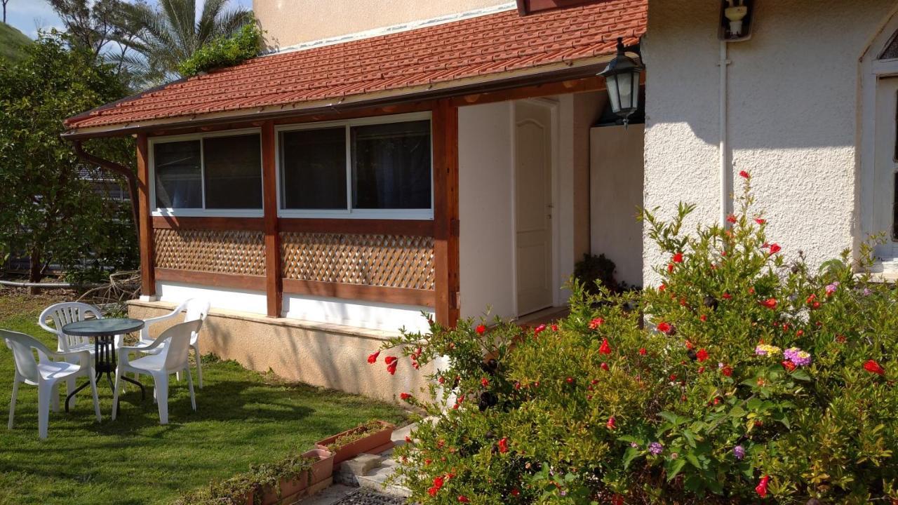 Jordan Valley One Room Apartment Menaẖemya Dış mekan fotoğraf