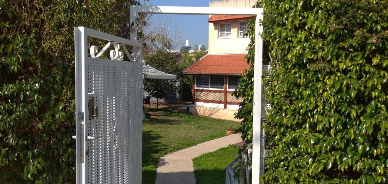 Jordan Valley One Room Apartment Menaẖemya Dış mekan fotoğraf