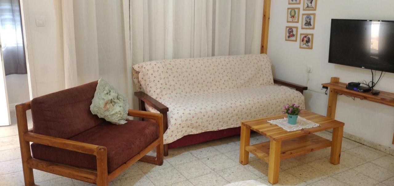 Jordan Valley One Room Apartment Menaẖemya Dış mekan fotoğraf